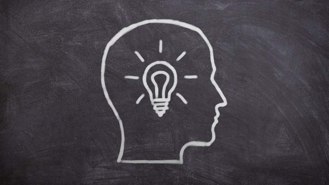 Can I Sponsor My Husband if I Receive Food Stamps?